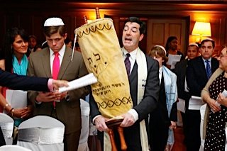 Rabbi-Cantor-Ron-Broden-Bar-Mitzvah-Ceremony-29