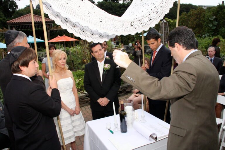 Winter Wedding Planning in Connecticut: Tips from a Reform Rabbi