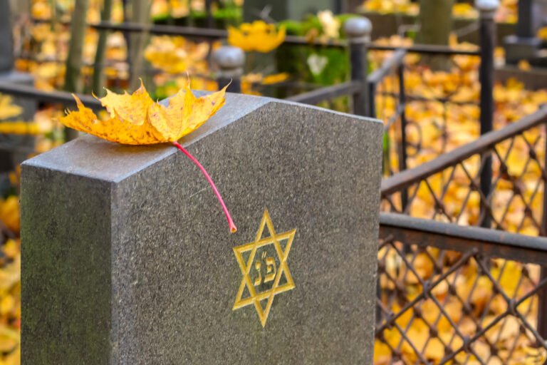 Rabbi for Funeral Near Me: What to Expect and How to Choose the Right One